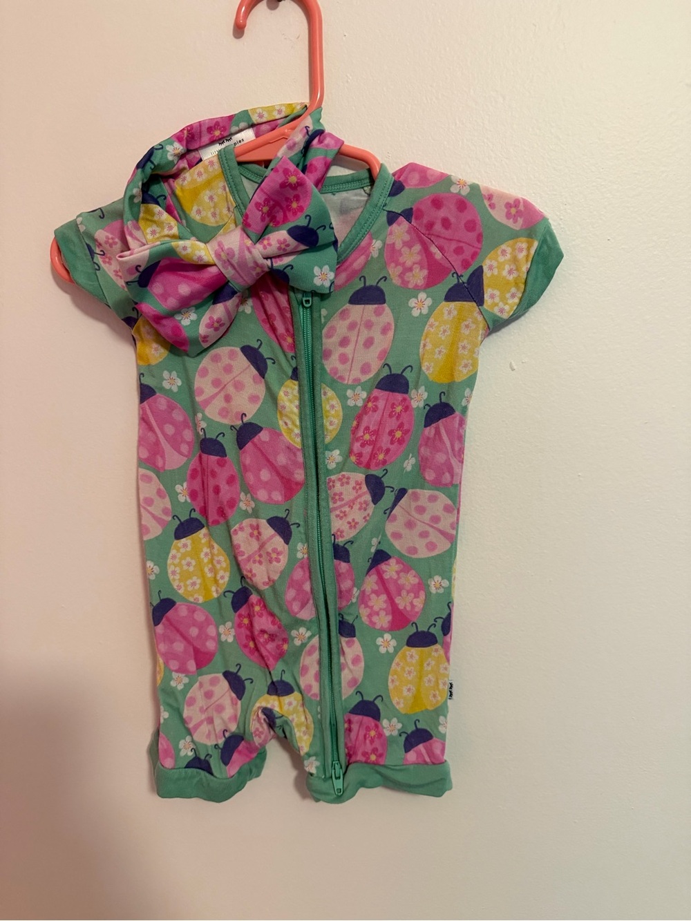Little sleepies ladybug shorty and bow 0-3